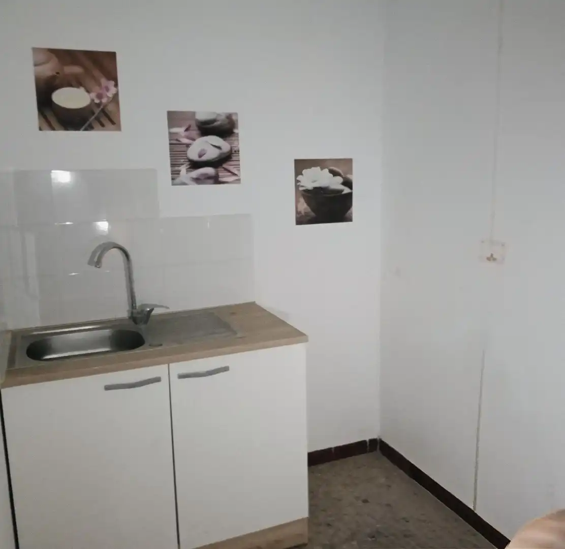 Local de lloguer a vía universitas, La Bozada – Parque Delicias