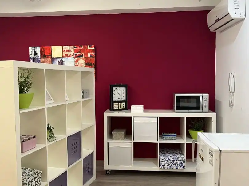 Oficina de alquiler en Girona con Aire acondicionado, Amueblado y Internet