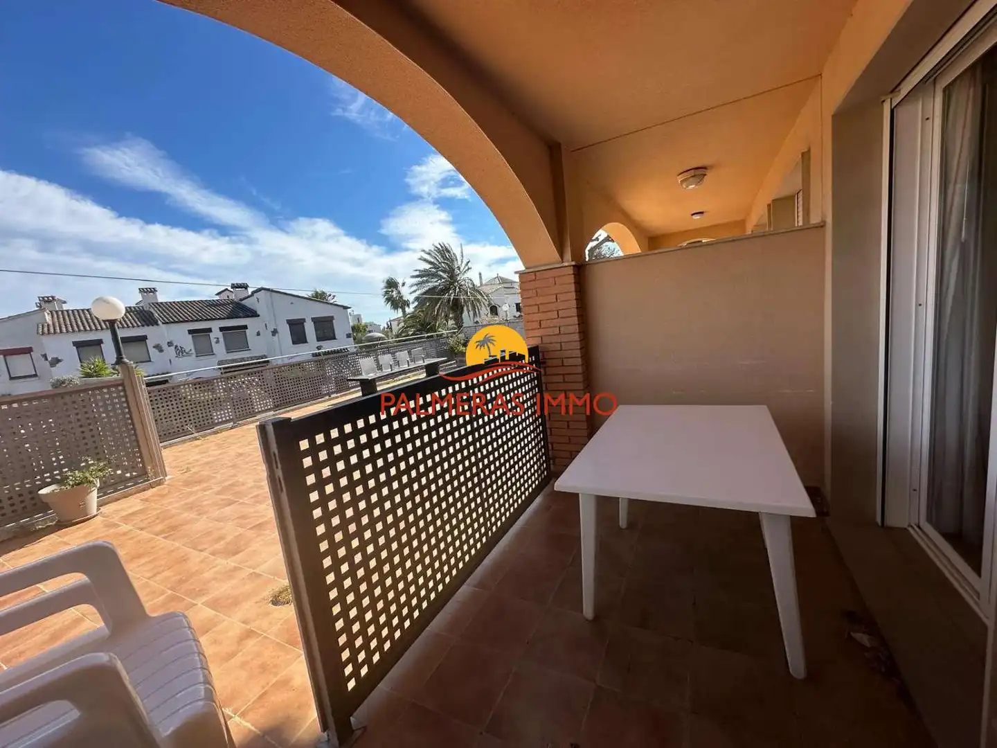 Terrassa de Apartament en venda en Mont-roig del Camp amb Piscina i Moblat