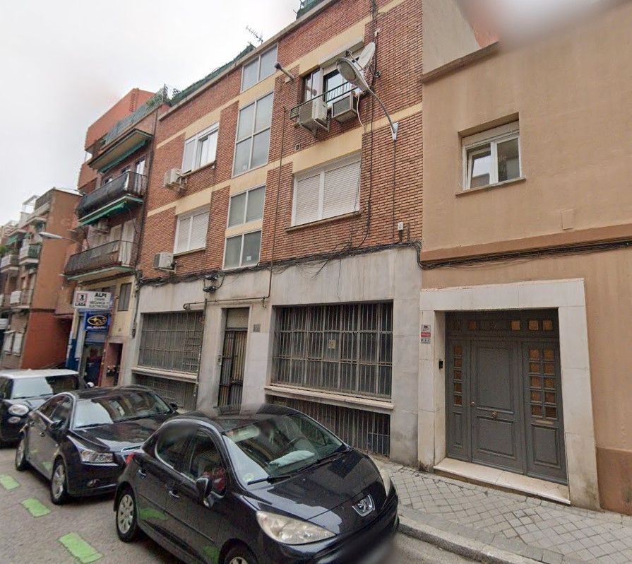 Vista exterior de Piso en venta en  Madrid Capital