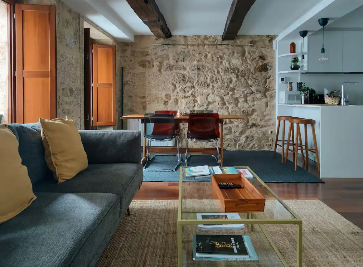Sala d'estar de Apartament de lloguer en A Coruña Capital  amb Aire condicionat, Calefacció i Parquet