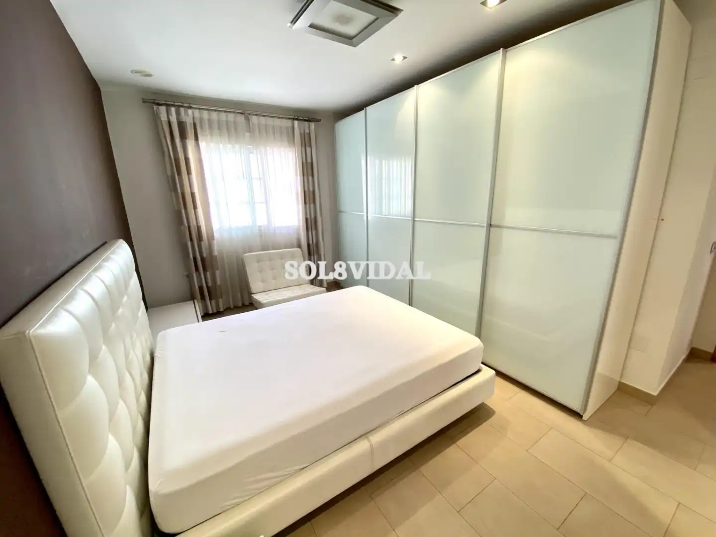 Habitación de Piso de alquiler en Orihuela con Aire acondicionado, Calefacción y Amueblado