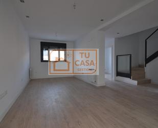 Single-family semi-detached for sale in Cáceres Capital  with Air Conditioner, Heating and Private garden