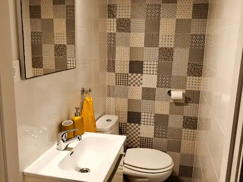 Baño de Piso de alquiler en Garrucha con Aire acondicionado, Amueblado y Balcón