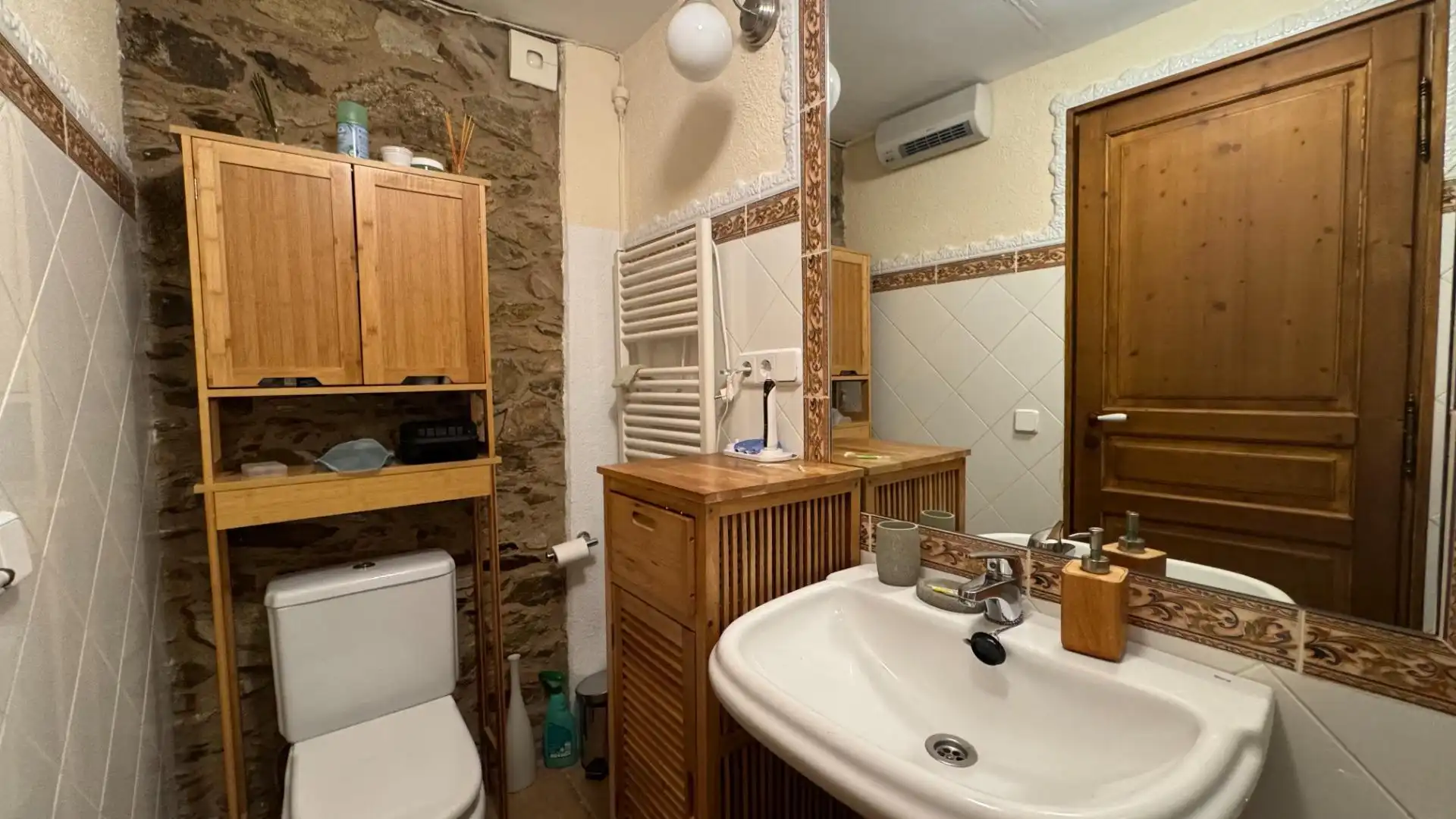 Baño de Casa o chalet en venta en Llambilles con Calefacción, Jardín privado y Terraza