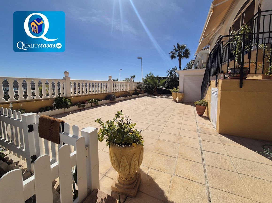 Vista exterior de Casa o chalet en venta en Mutxamel con Aire acondicionado, Calefacción y Terraza