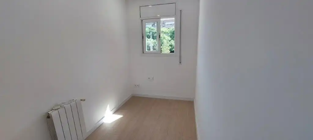 Habitación de Piso en venta en Sant Joan Despí con Aire acondicionado, Calefacción y Horno