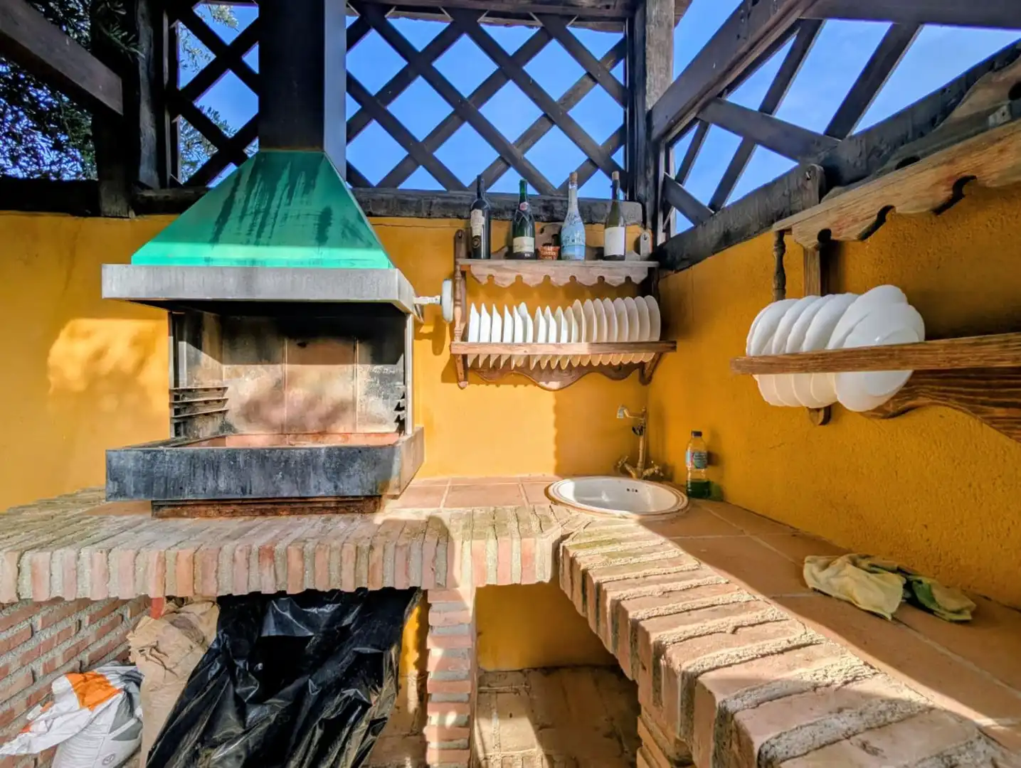 Cuina de Casa o xalet en venda en Loja amb Calefacció i Jardí privat