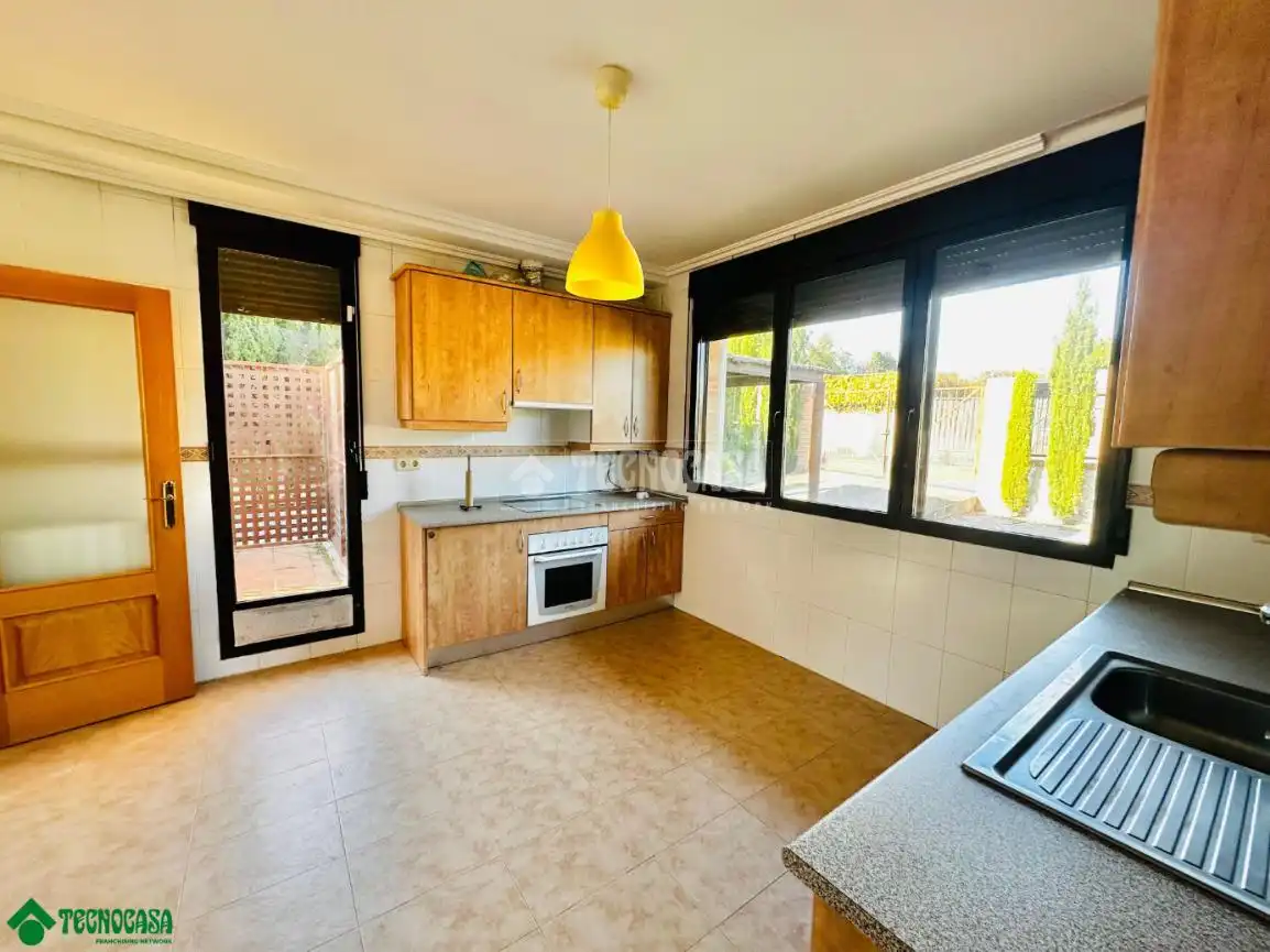 Cocina de Casa o chalet en venta en Layos con Calefacción y Jardín privado