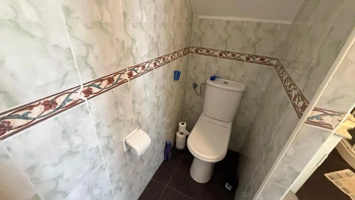 Baño de Dúplex en venta en Torrevieja con Aire acondicionado, Jardín privado y Terraza