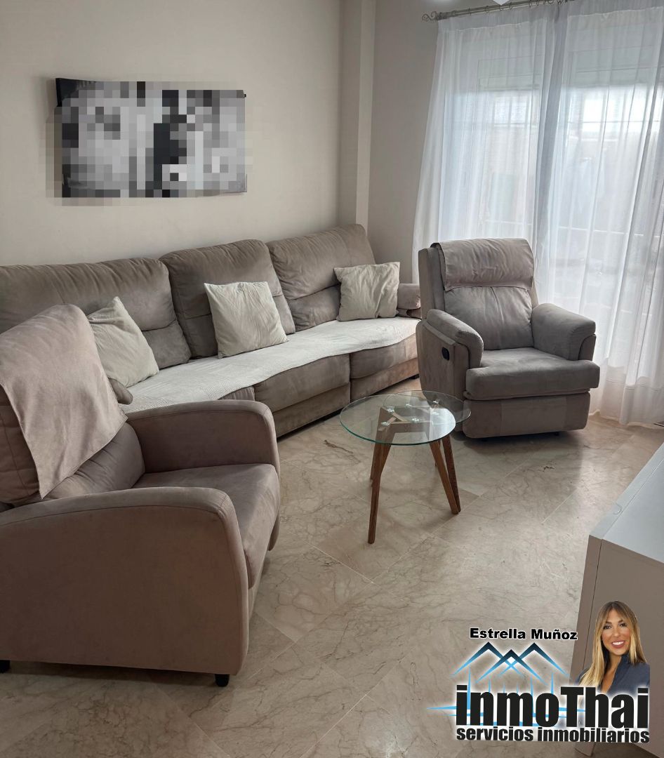 Sala d'estar de Casa adosada en venda en Jerez de la Frontera amb Aire condicionat i Calefacció