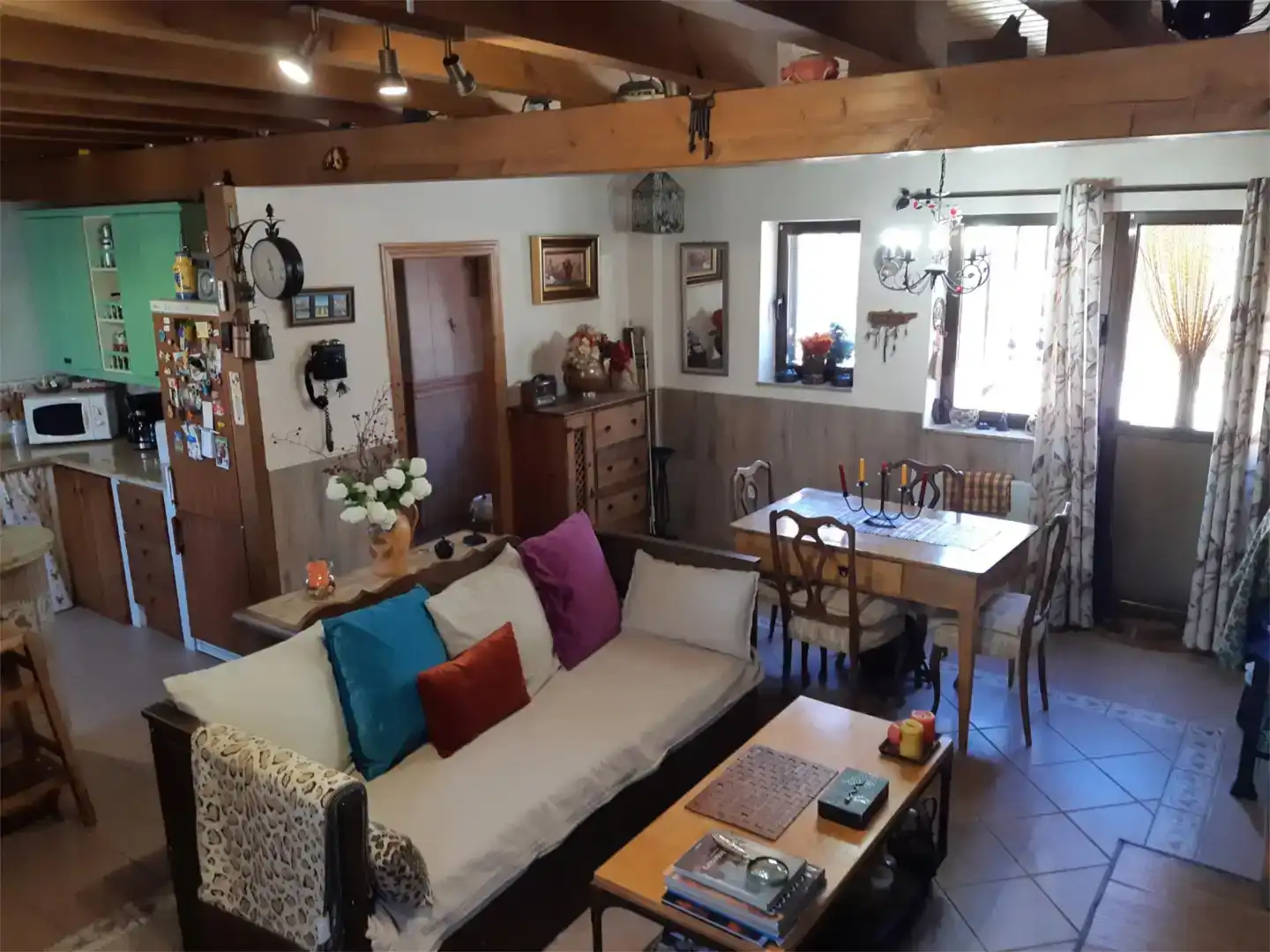 Sala de estar de Casa adosada en venta en Carrocera con Trastero, Amueblado y Horno