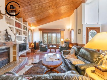 Villa avec balcon à vendre à Calle ALEMANIA