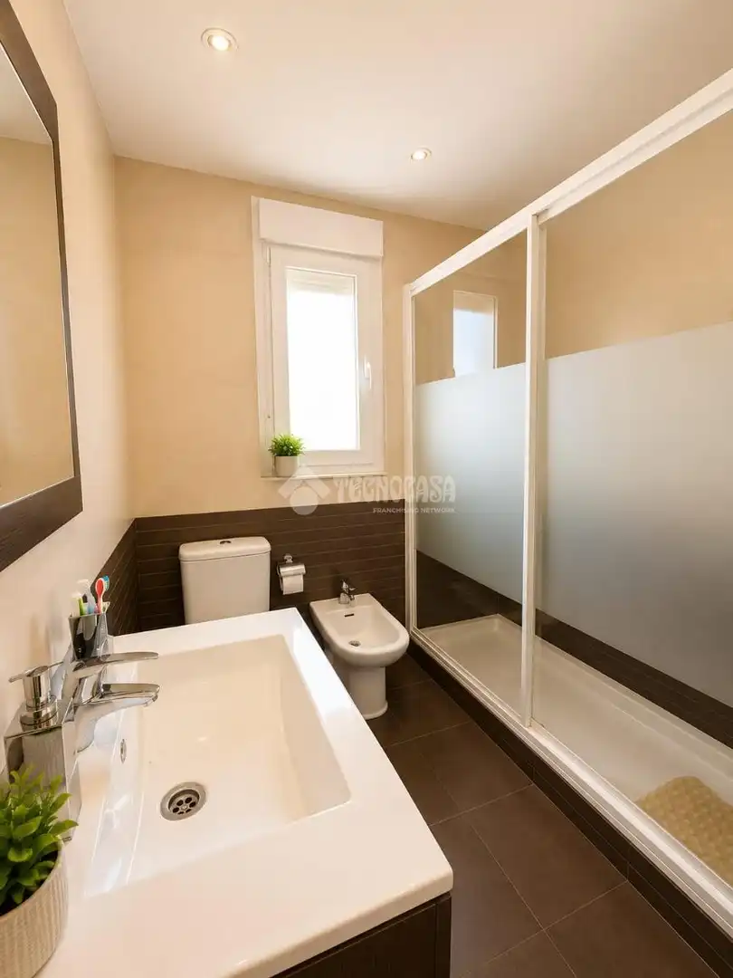 Baño de Casa o chalet en venta en Carranque con Aire acondicionado, Parquet y Terraza