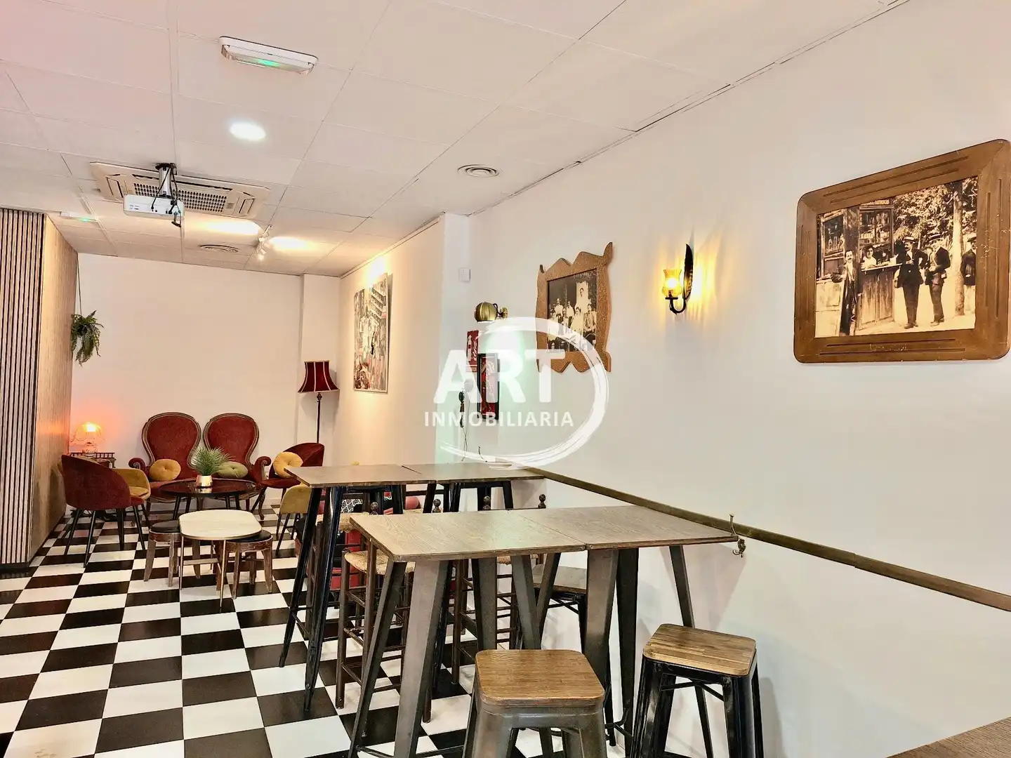 Commercial properties for sale in Bétera  with Air Conditioner and Furnished