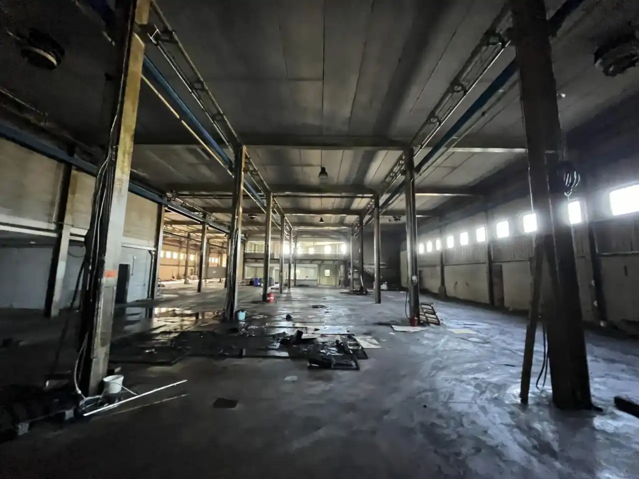 Nave industrial en venta en Manlleu con Alarma