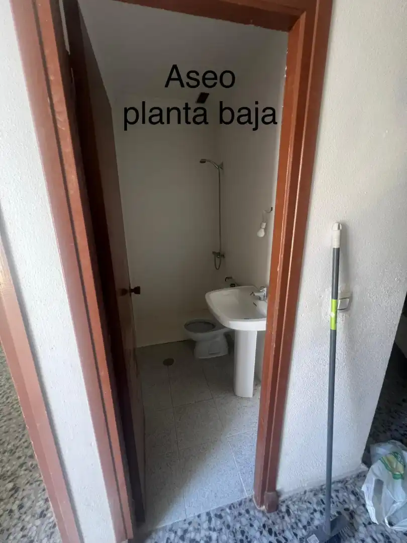 Baño de Casa adosada en venta en Cartagena con Jardín privado, Trastero y Balcón