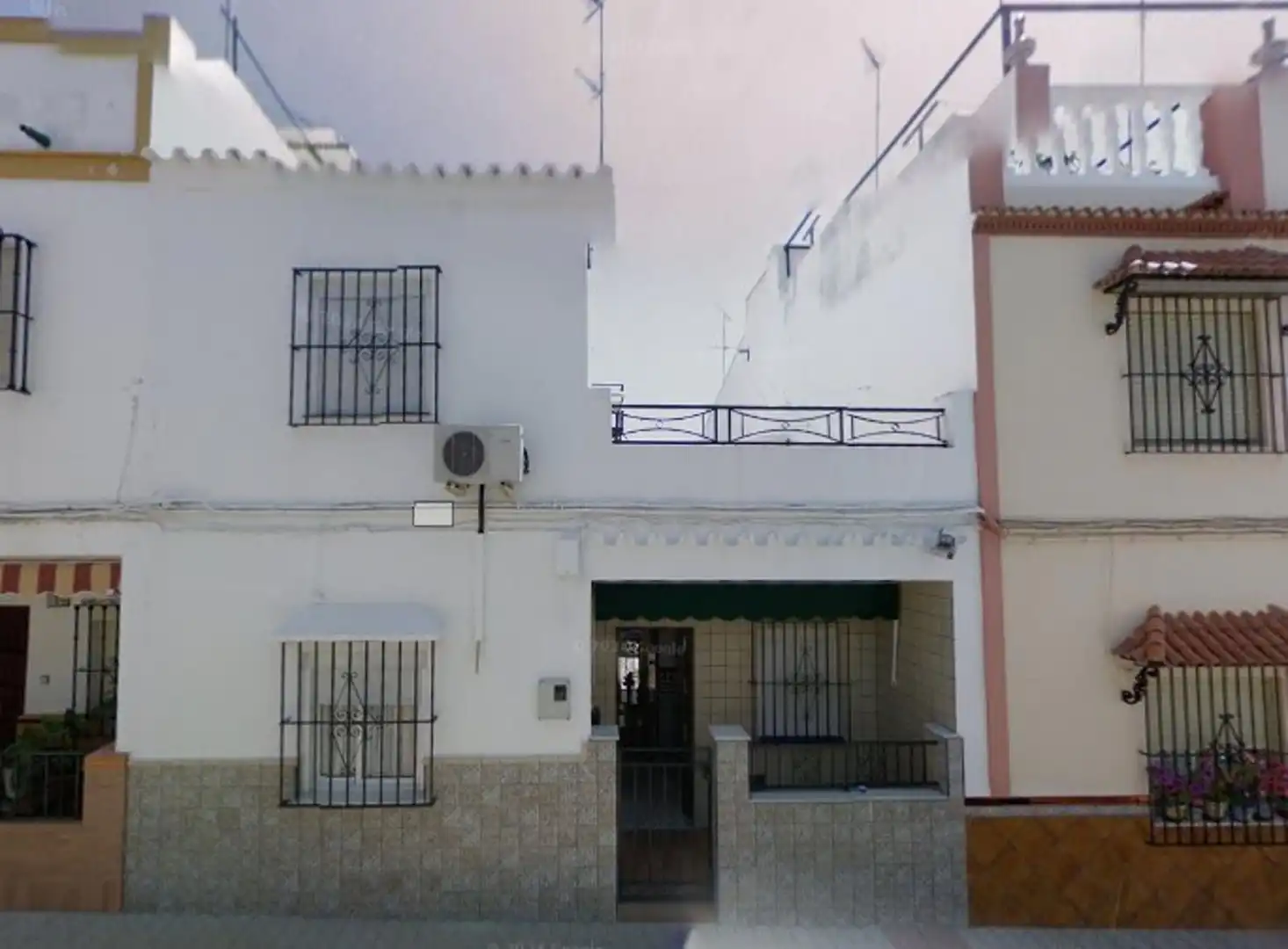 Adossat en venda a Pastora de Cantillana