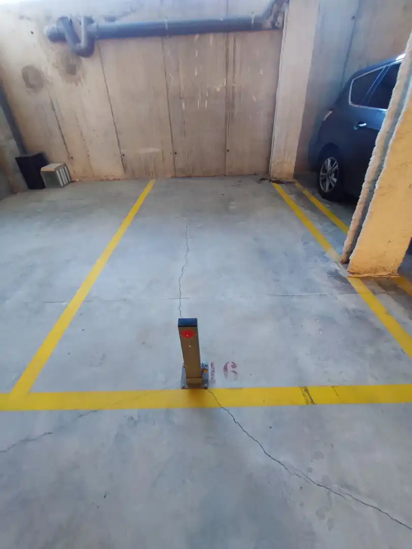 Aparcament de Garatge en venda en Subirats