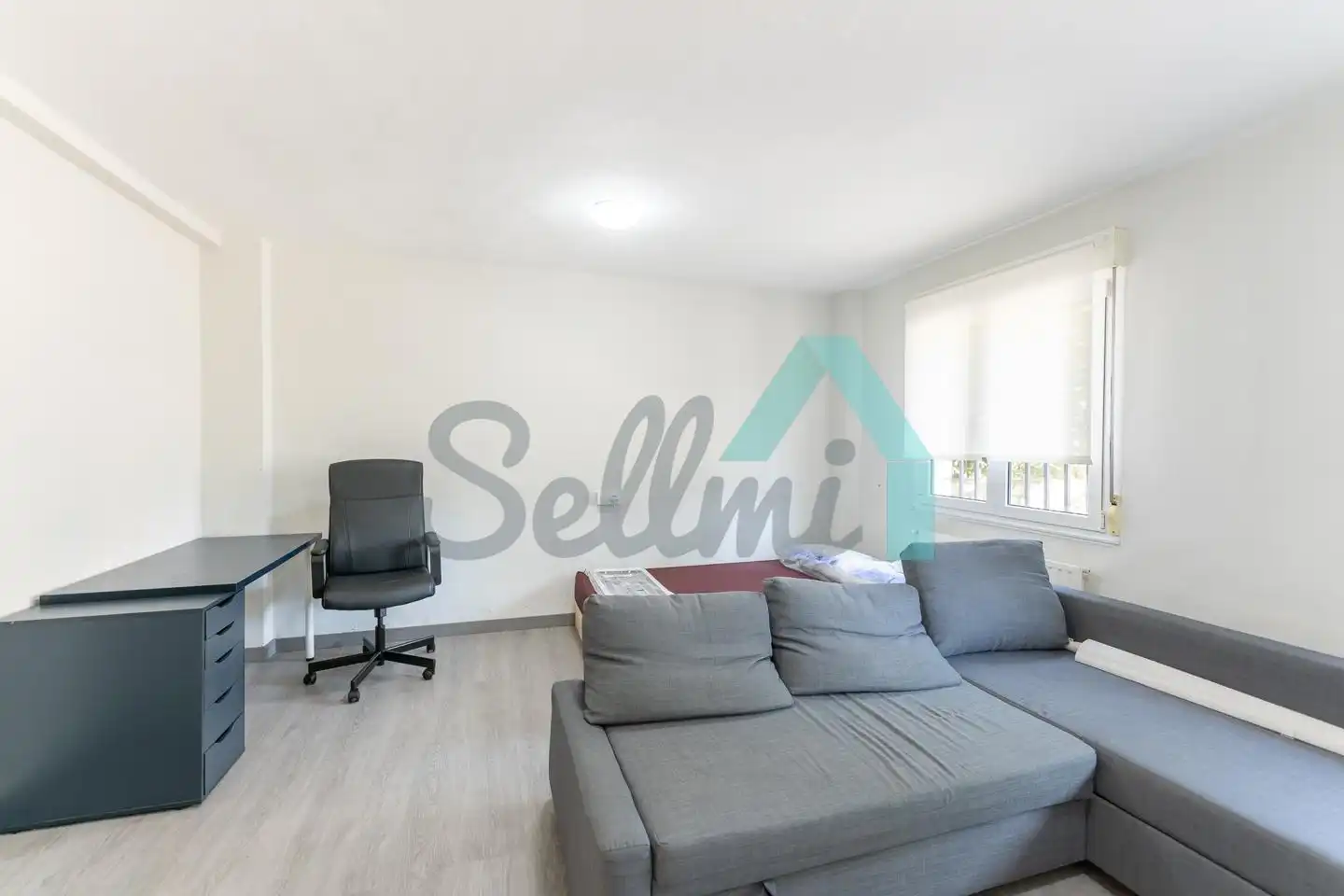Sala de estar de Planta baja para compartir en Oviedo  con Calefacción, Amueblado y Internet