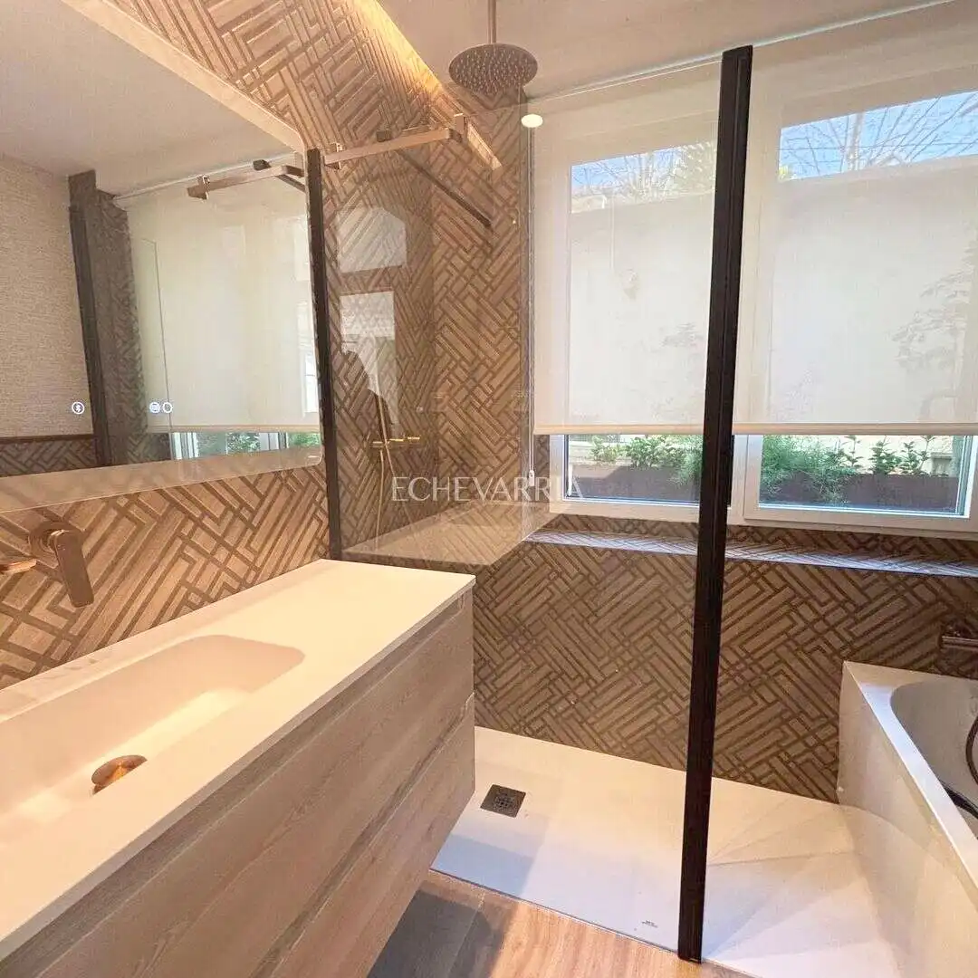 Bathroom of Flat for rent in Getxo   with Heating and Terrace
