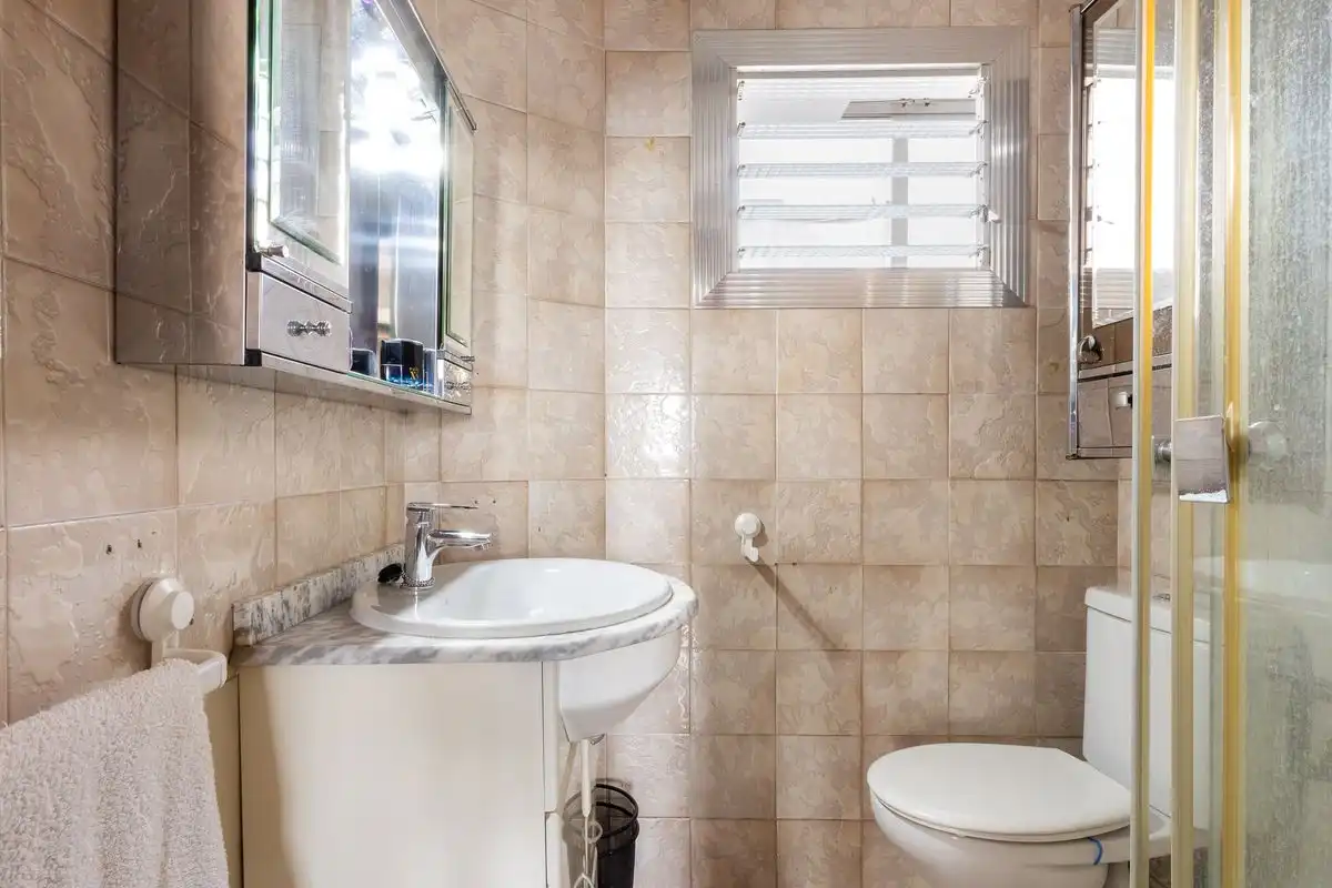Baño de Piso en venta en Valencia con Calefacción
