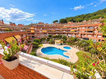 Ático con piscina en alquiler en Carrer de la Marialluïsa 20