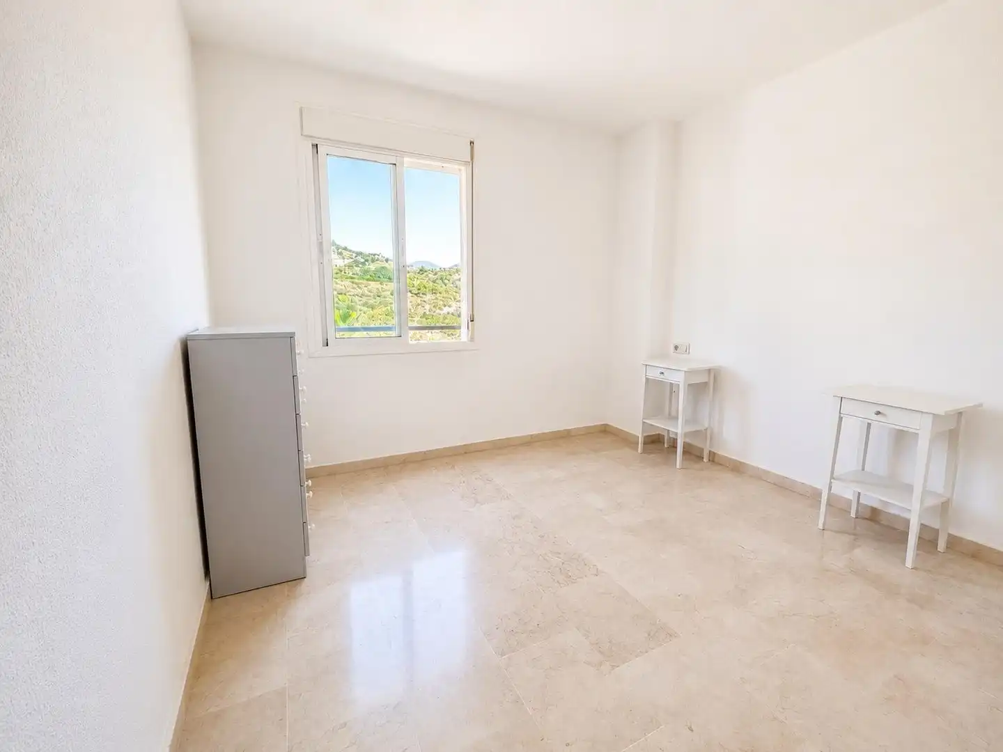 Dormitori de Pis en venda en Málaga amb Jardí privat, Terrassa i Piscina comunitària