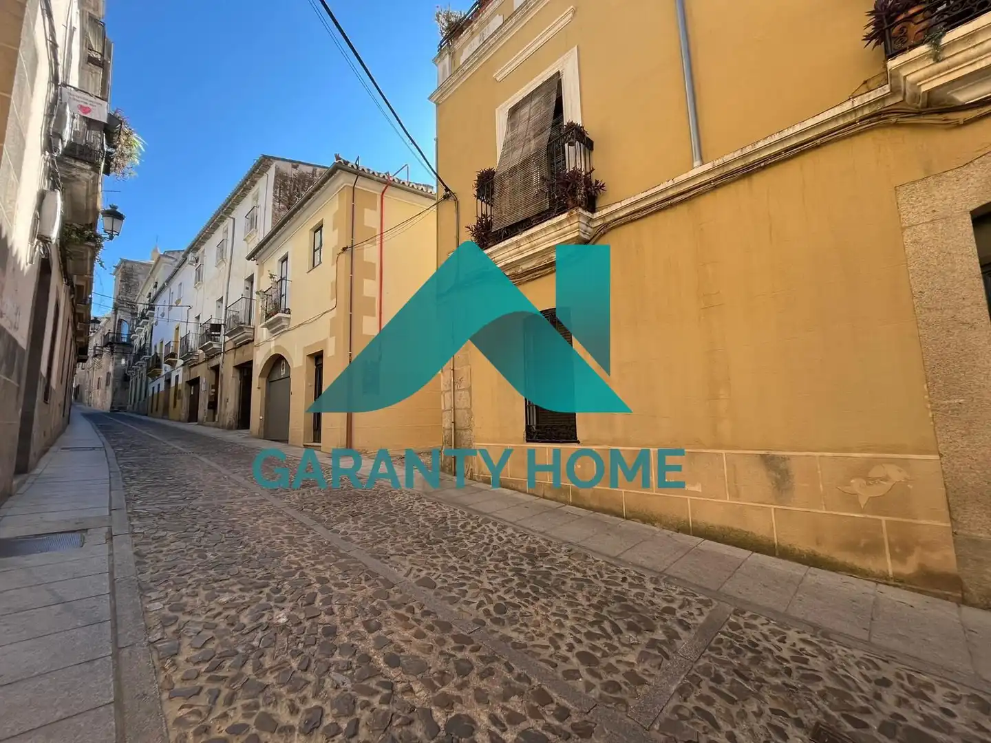 Exterior view of Apartments for rent in Cáceres  with Air Conditioner and Heating