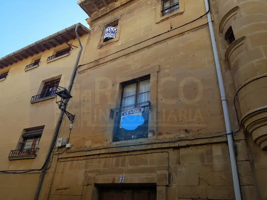 Vista exterior de Casa adosada en venta en Briones