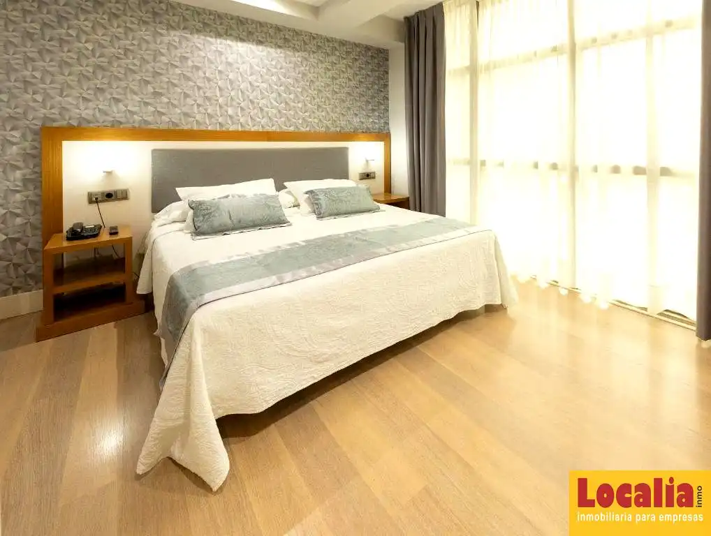 Habitación de Edificio en venta en Torrelavega 
