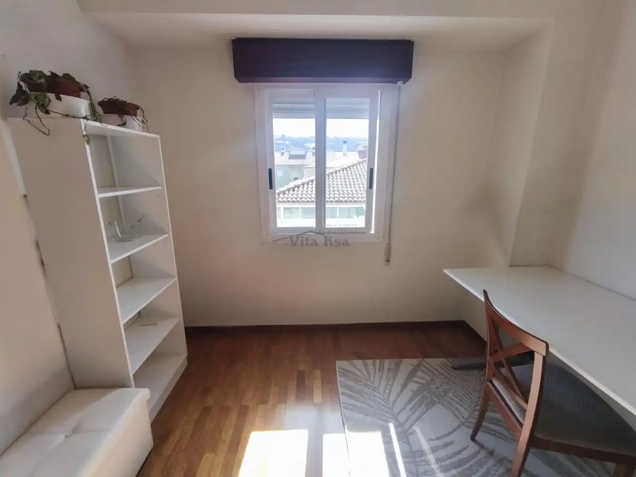 Habitación de Piso de alquiler en Ourense Capital  con Calefacción, Parquet y Amueblado