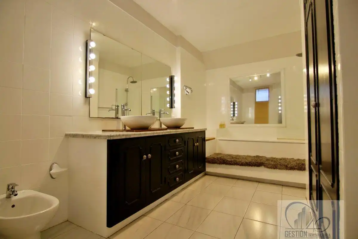 Baño de Ático en venta en Santa Cruz de Tenerife con Trastero, Amueblado y Alarma