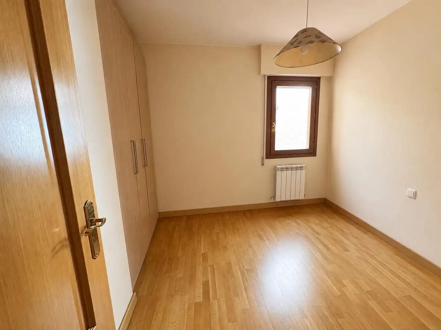 Habitación de Piso en venta en La Puebla de Alfindén con Calefacción, Terraza y Trastero