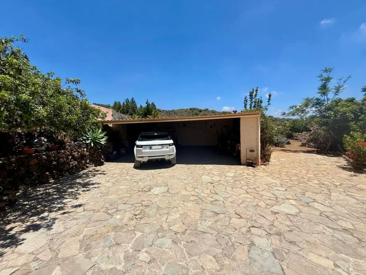 Parking de Finca rústica en venta en Guía de Isora con Terraza