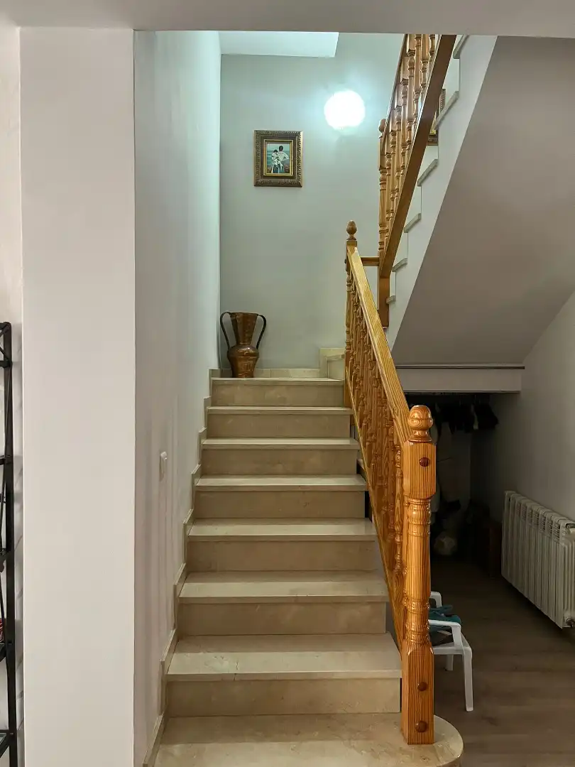 Einfamilien-Reihenhaus zum Verkauf in Sagunto / Sagunt mit Klimaanlage, Heizung und Terrasse