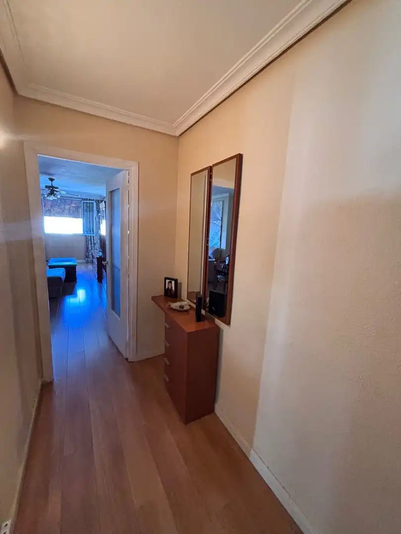 Flat for sale in Sevilla  with Air Conditioner and Community pool