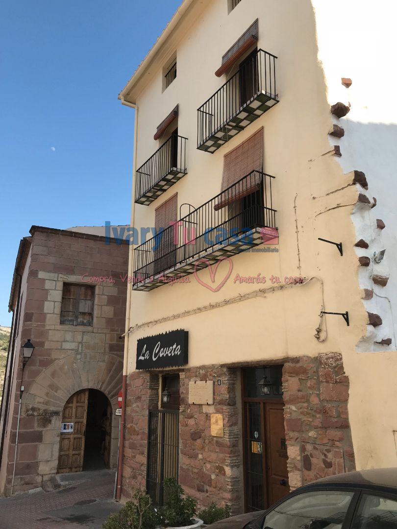 Außenansicht von Country house zum Verkauf in Vilafamés mit Klimaanlage und Balkon