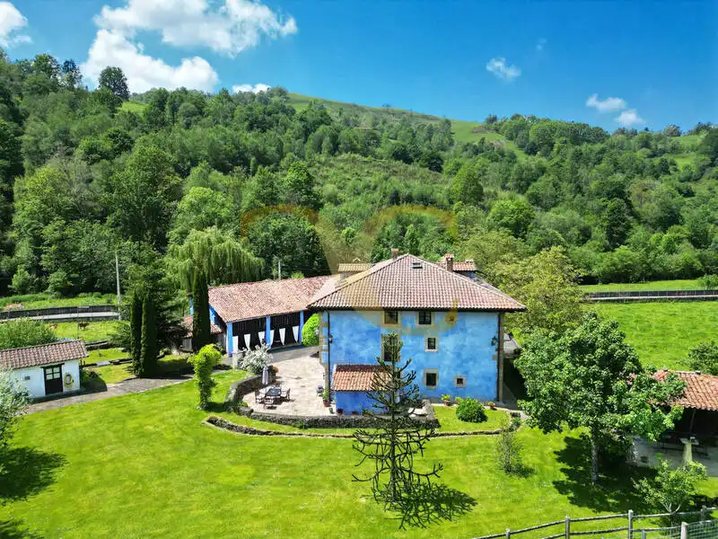 Jardín de Casa o chalet en venta en Cangas de Onís