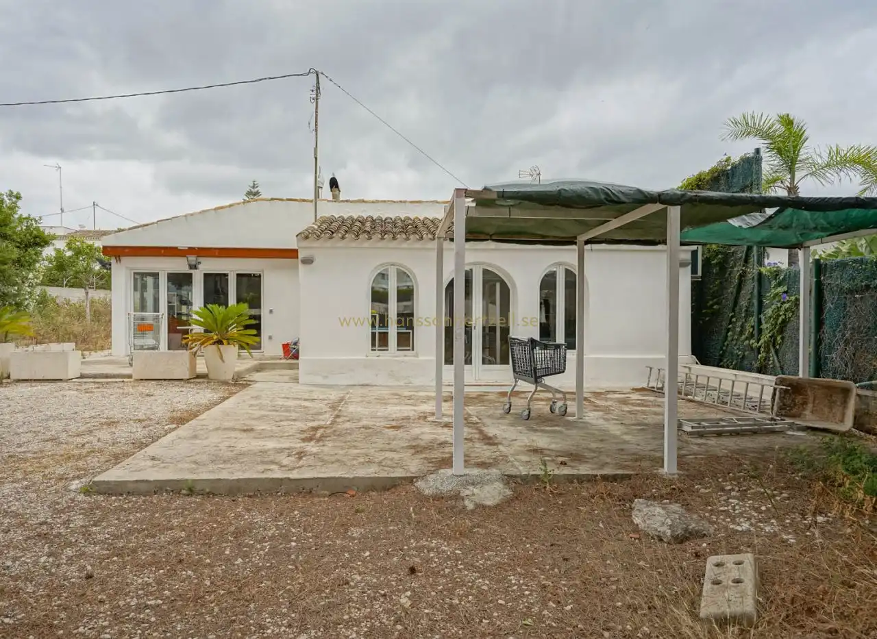 Vista exterior de Apartamento en venta en L'Atzúbia con Calefacción