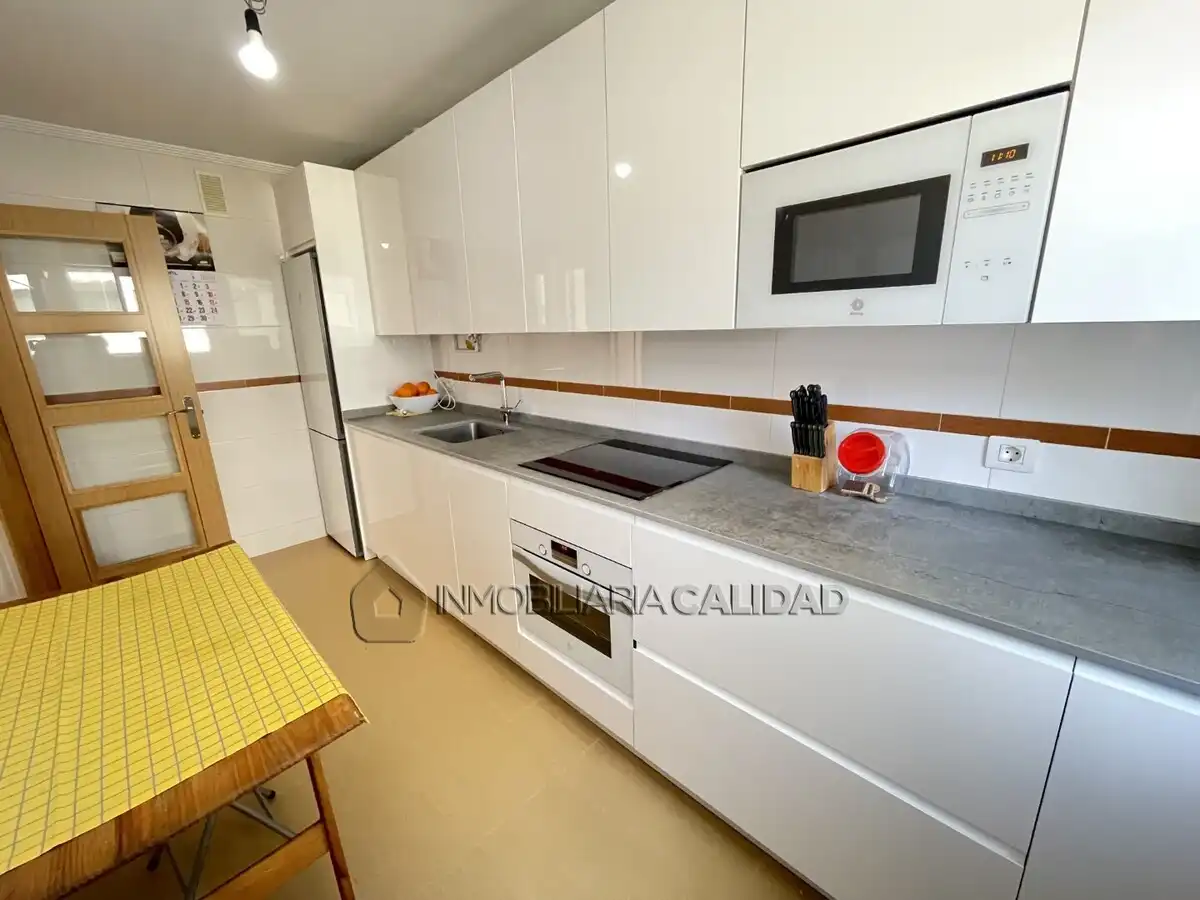 Kitchen of Flat for rent in Burgos  with Heating and Furnished