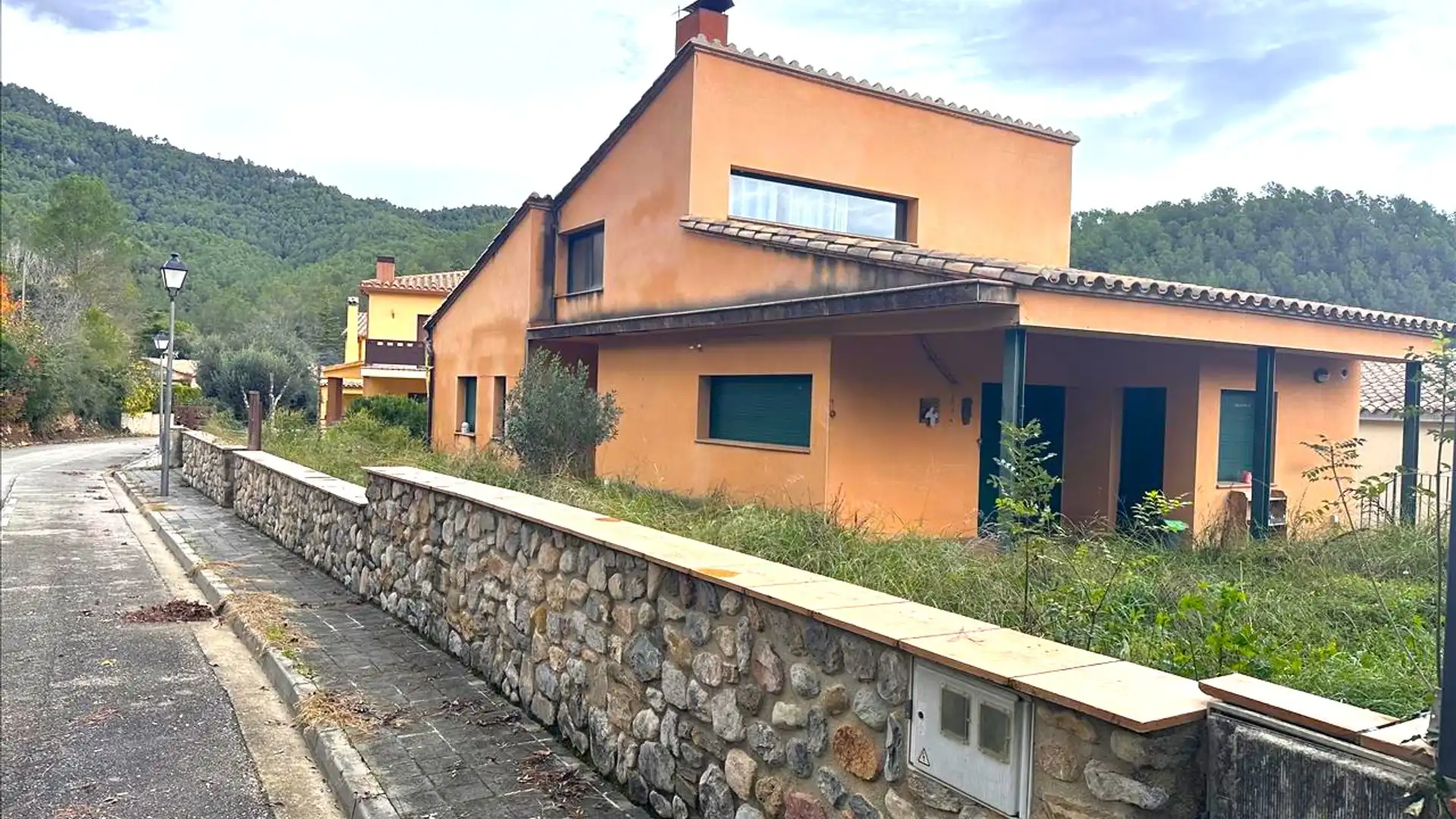 Exterior view of Houses for sale in Sant Llorenç de la Muga  with Private garden and Storage room