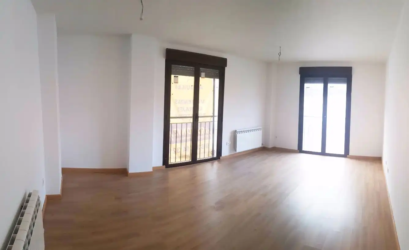 Flat with terrace for sale in Calle Mayor 13, imagen 2