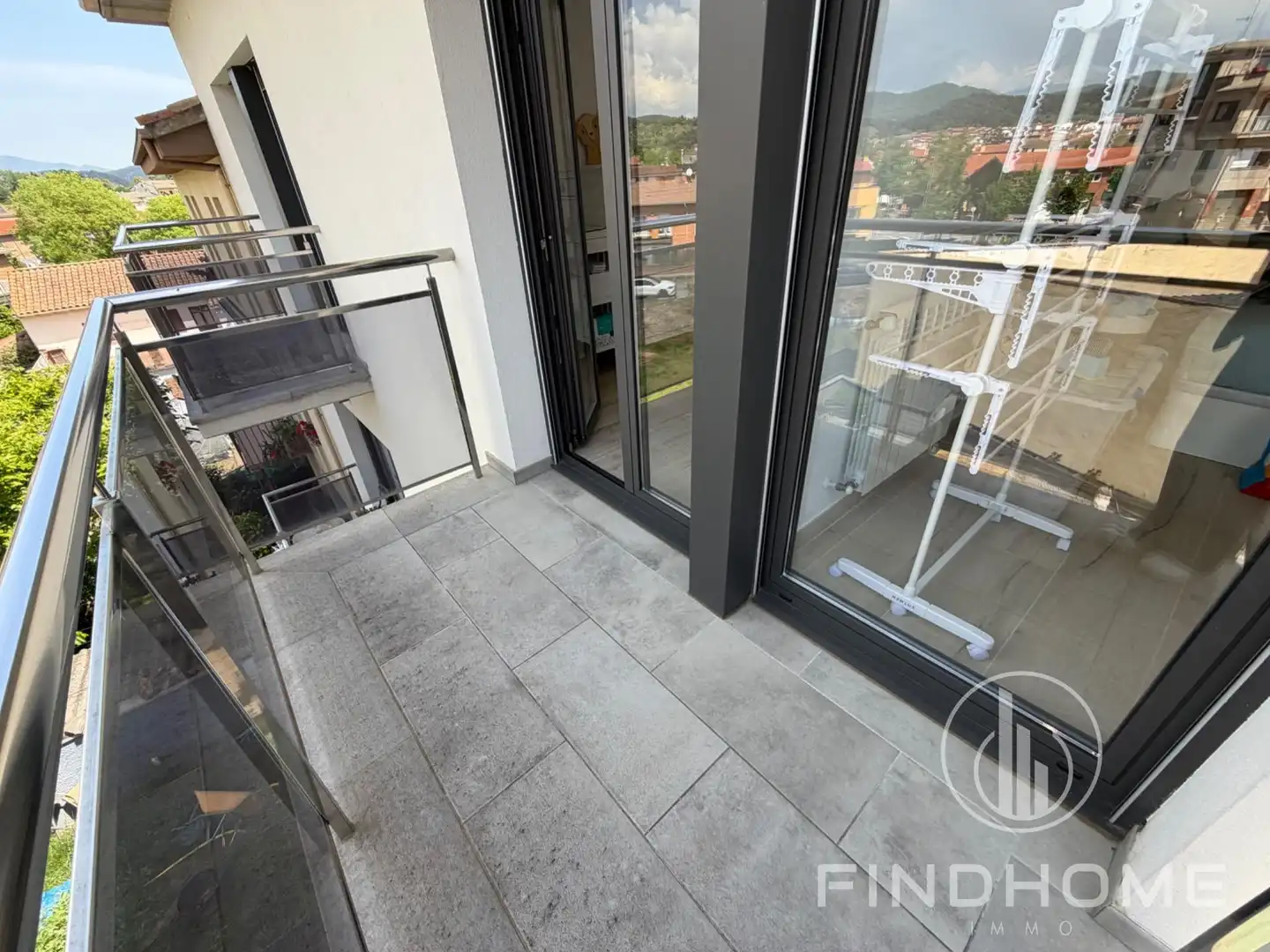 Terrasse von Einfamilien-Reihenhaus zum Verkauf in Olot mit Klimaanlage, Heizung und Privatgarten