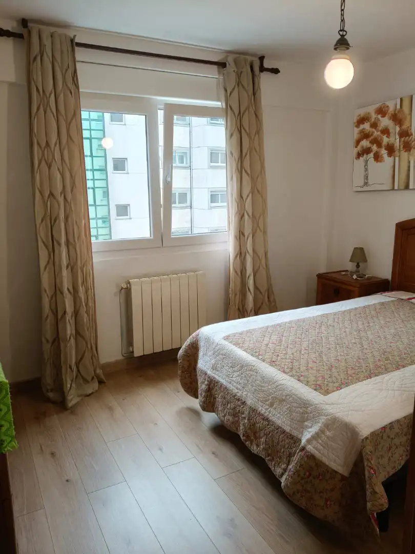 Schlafzimmer von Wohnung zum Verkauf in Lugo mit Möbliert