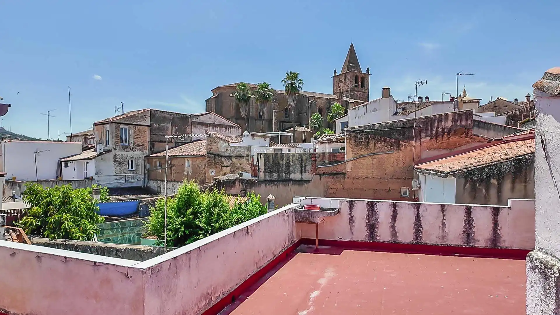 Vista exterior de Pis en venda en Cáceres