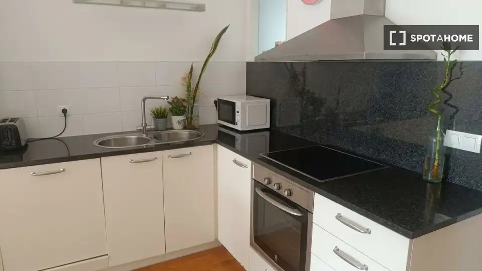 Appartamento con terrazza in affitto a Sant Martí, imagen 7