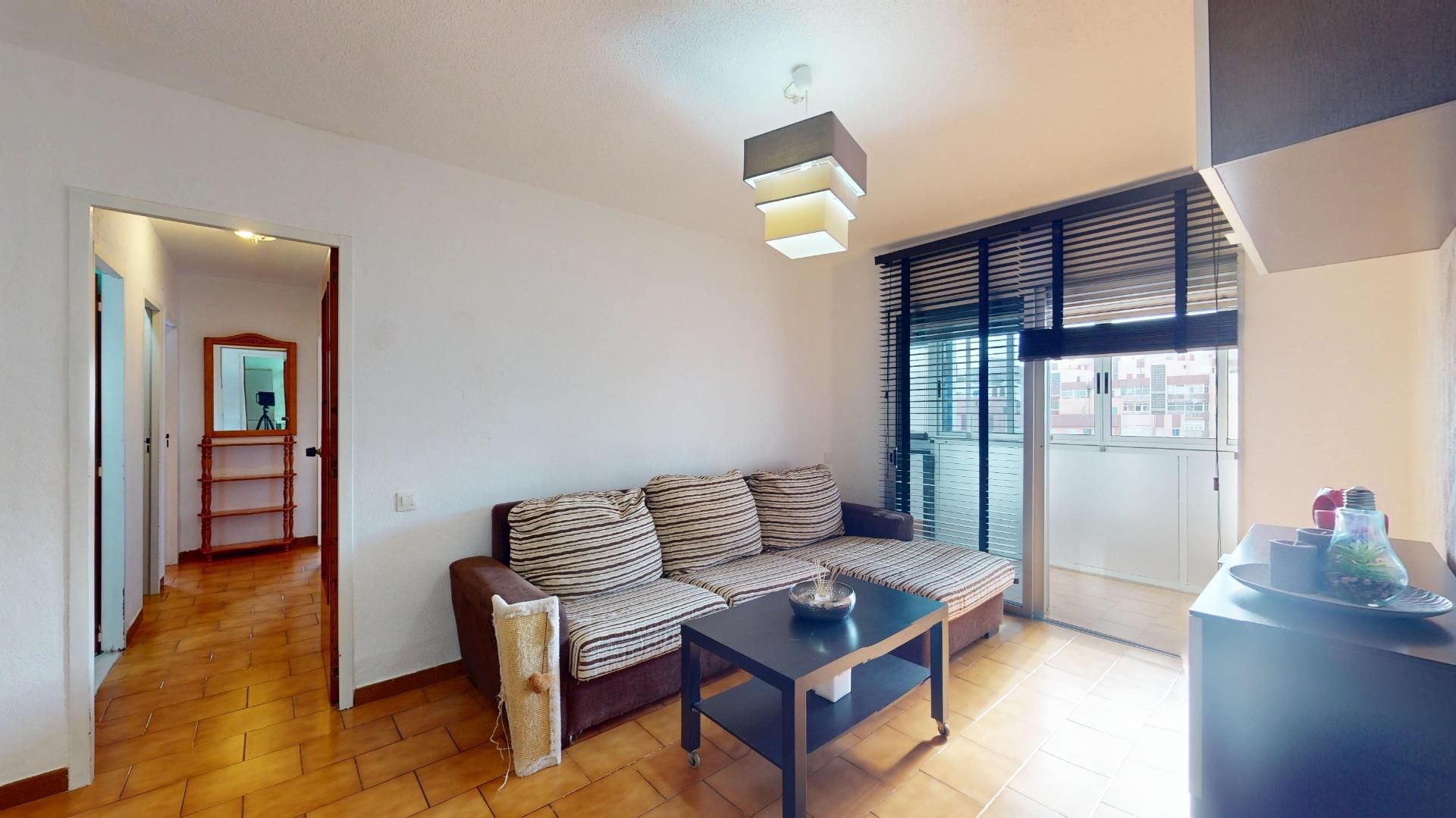 Sala d'estar de Pis en venda en  Santa Cruz de Tenerife Capital amb Balcó