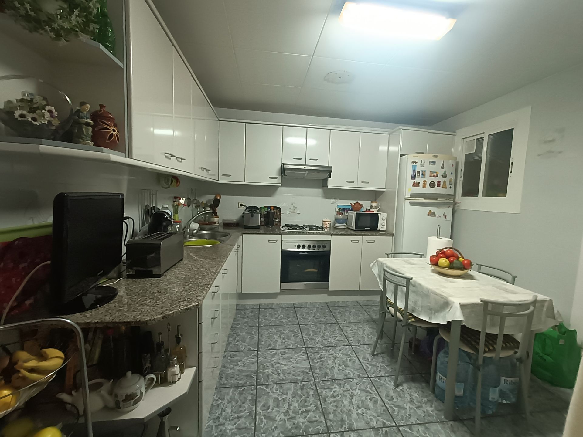 Cuina de Pis en venda en El Prat de Llobregat amb Aire condicionat, Calefacció i Balcó