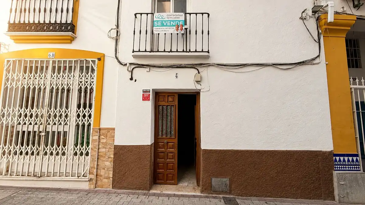 Vista exterior de Casa adosada en venta en Ojén con Jardín privado y Terraza